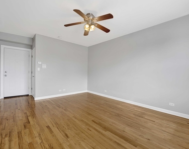 414 W Walnut Street - Photo Thumbnail 3