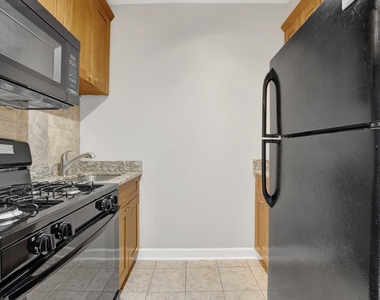 414 W Walnut Street - Photo Thumbnail 5