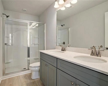 3132 Washburn St Se - Photo Thumbnail 4
