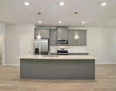 3132 Washburn St Se - Photo Thumbnail 2