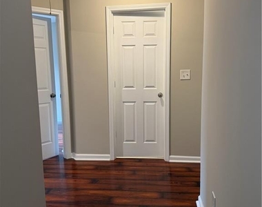 4719 Liberty Square Drive - Photo Thumbnail 18