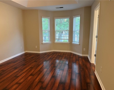 4719 Liberty Square Drive - Photo Thumbnail 24