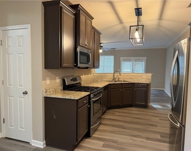 4719 Liberty Square Drive - Photo Thumbnail 5