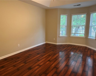 4719 Liberty Square Drive - Photo Thumbnail 23
