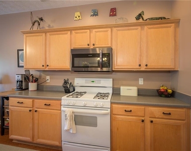 757 Brookside Parc Lane - Photo Thumbnail 4
