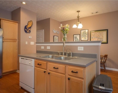 757 Brookside Parc Lane - Photo Thumbnail 3
