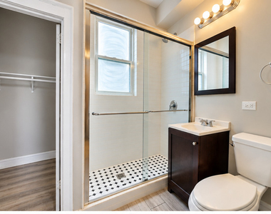 6912 N Ashland Boulevard - Photo Thumbnail 2
