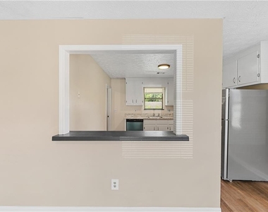 217 Tanglewood Drive - Photo Thumbnail 5