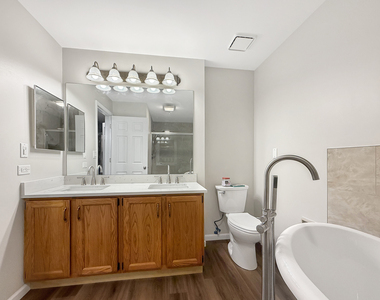 2103 N Coldspring Road - Photo Thumbnail 8