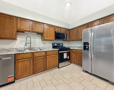 2103 N Coldspring Road - Photo Thumbnail 3