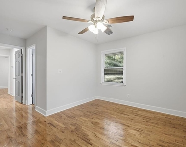 1395 Dennis Drive - Photo Thumbnail 9