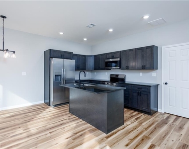 200 Back Pine Way - Photo Thumbnail 33