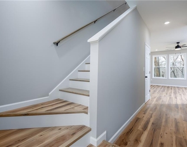 200 Back Pine Way - Photo Thumbnail 2