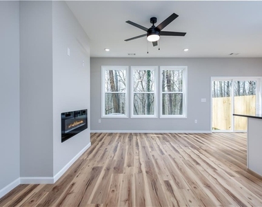 200 Back Pine Way - Photo Thumbnail 5