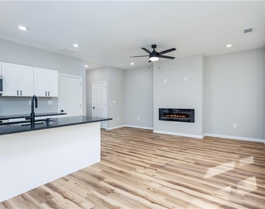 200 Back Pine Way - Photo Thumbnail 13