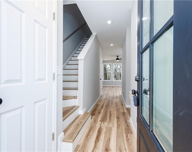 200 Back Pine Way - Photo Thumbnail 1