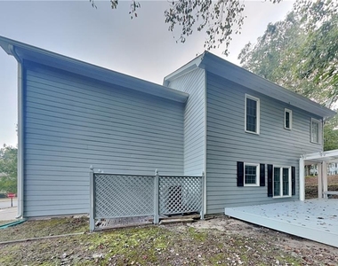 7115 Big Woods Drive - Photo Thumbnail 15