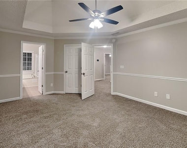 7115 Big Woods Drive - Photo Thumbnail 7