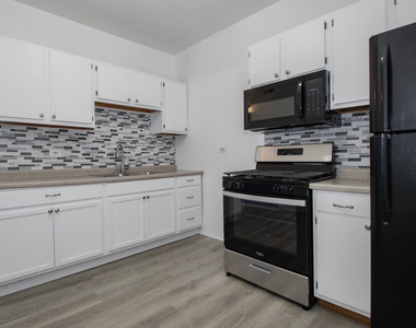 4702 W Fulton Street - Photo Thumbnail 4