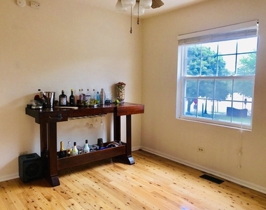 104 Lesley Lane - Photo Thumbnail 3