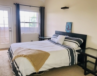 104 Lesley Lane - Photo Thumbnail 14