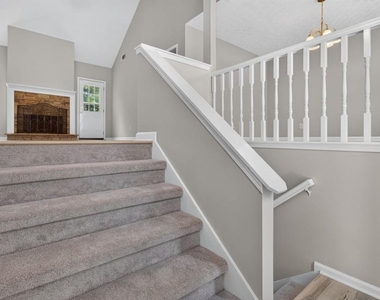 4025 Hemingway Drive - Photo Thumbnail 3
