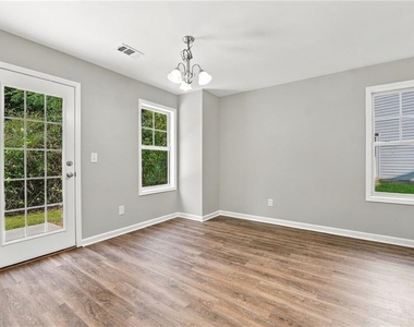 121 Cypress Court - Photo Thumbnail 17