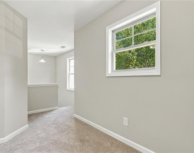 121 Cypress Court - Photo Thumbnail 22