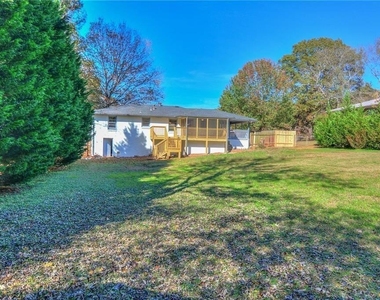 3188 Robin Lane Nw - Photo Thumbnail 19