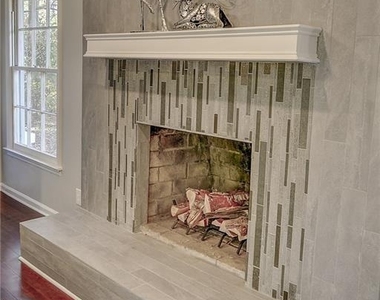 3188 Robin Lane Nw - Photo Thumbnail 4