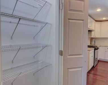 3188 Robin Lane Nw - Photo Thumbnail 10