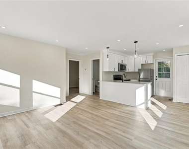 2293 Ewing Street Sw - Photo Thumbnail 8