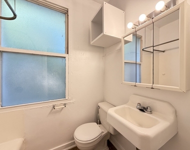 4060 N Kenmore Avenue - Photo Thumbnail 17