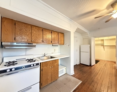 4060 N Kenmore Avenue - Photo Thumbnail 4