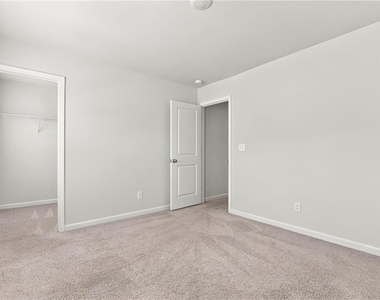5313 Melbourne Lane - Photo Thumbnail 23
