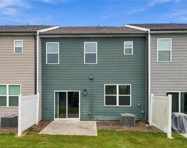 5313 Melbourne Lane - Photo Thumbnail 36