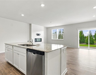 5313 Melbourne Lane - Photo Thumbnail 14