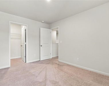 5313 Melbourne Lane - Photo Thumbnail 20