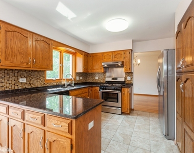 8885 Dryden Street - Photo Thumbnail 7