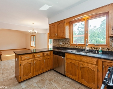 8885 Dryden Street - Photo Thumbnail 9