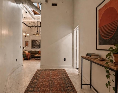 20 Marietta St Nw - Photo Thumbnail 1