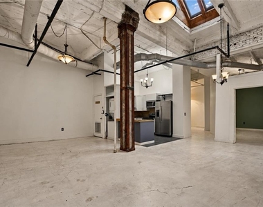20 Marietta St Nw - Photo Thumbnail 16