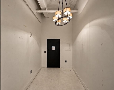 20 Marietta St Nw - Photo Thumbnail 4