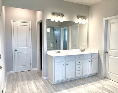3045 Andover Trail - Photo Thumbnail 21