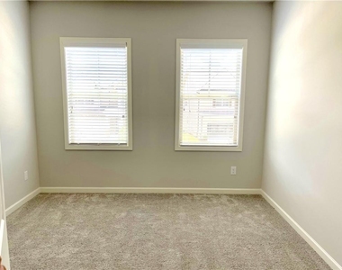 3045 Andover Trail - Photo Thumbnail 27