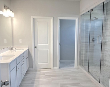 3045 Andover Trail - Photo Thumbnail 19
