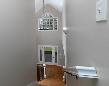 745 Fairmont - Photo Thumbnail 21