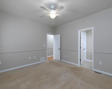 745 Fairmont - Photo Thumbnail 16