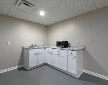 745 Fairmont - Photo Thumbnail 26