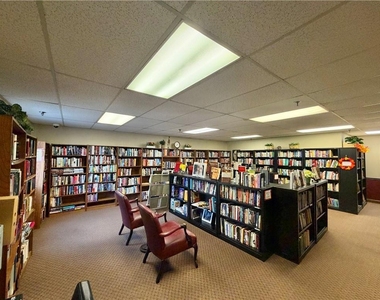 300 Johnson Ferry Road - Photo Thumbnail 20